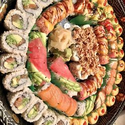 Sushi tray