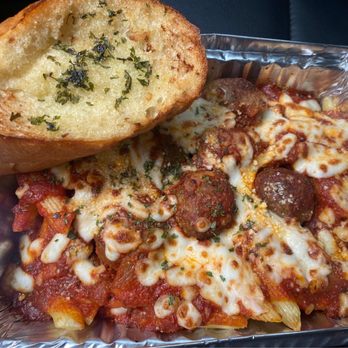 Amina Pizzeria - Baked penne with meat balls. It was simple but delicious. I like the tasty of the sauce! - Pizza Near Me - Honolulu, Hawaii