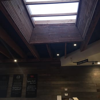 Burger Bench - They used untouched wood so it's like being in a cabin. - American Near Me - Escondido, California