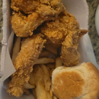 Bill Miller BBQ - The 3 piece - Barbeque Near Me - San Antonio, Texas Bill Miller BBQ - The 3 piece - Barbeque Near Me - San Antonio, Texas