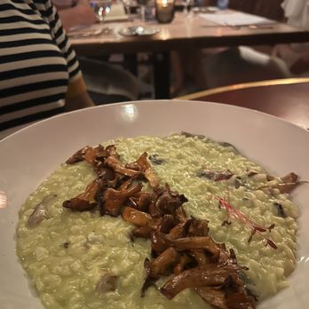 Tiny Lou's - The Chef' special creation for my Vegetarian sister - Risotto with mushroom melange and Broccoli purée - French Near Me - Atlanta, Georgia