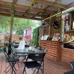 Taqueria El Compa - Dining area