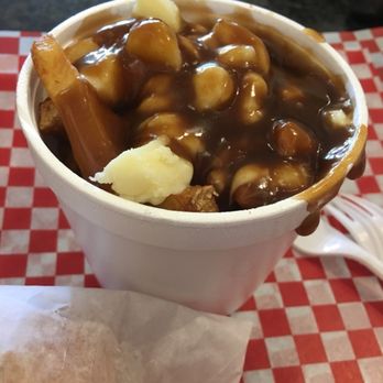 Millette Patate - a bowl of french fries and gravy - Burgers Near Me - Gatineau, Quebec
