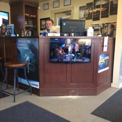 D&D Muffler & Tire - Nice waiting area, TV for those who wait.