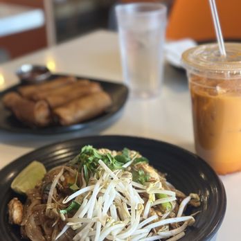 Kao Hom - Pad Thai, Egg Roll, Thai Iced Tea - Thai Near Me - Van Nuys, California Kao Hom - Pad Thai, Egg Roll, Thai Iced Tea - Thai Near Me - Van Nuys, California