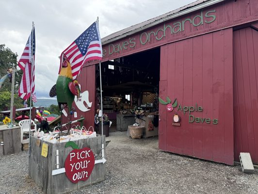 Apple Dave's Distillery by null