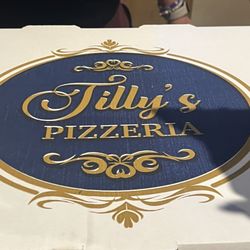 Tilly's Pizzeria - The box