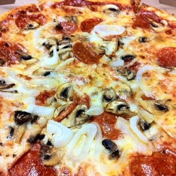 Napoli's Pizza - Pepperoni, Mushroom & Onion - Pizza Near Me - Virginia Beach, Virginia