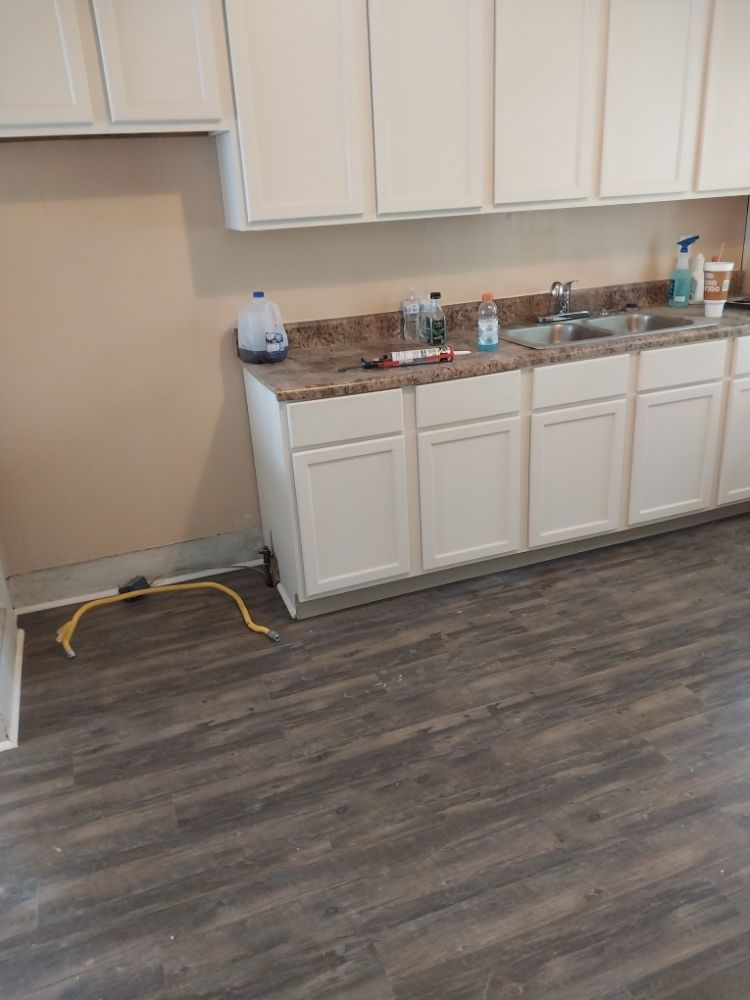 Slide of Moe's Home Maintenance and Repair