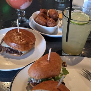 Five Four Restaurant & Drafthouse - Bars Near Me - Austin, Texas
