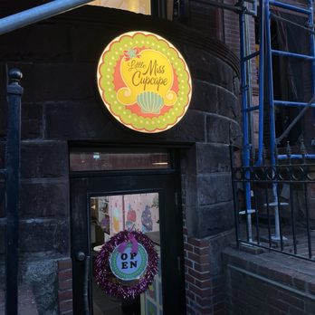 Little Miss Cupcape - Cupcakes Near Me - Boston, Massachusetts