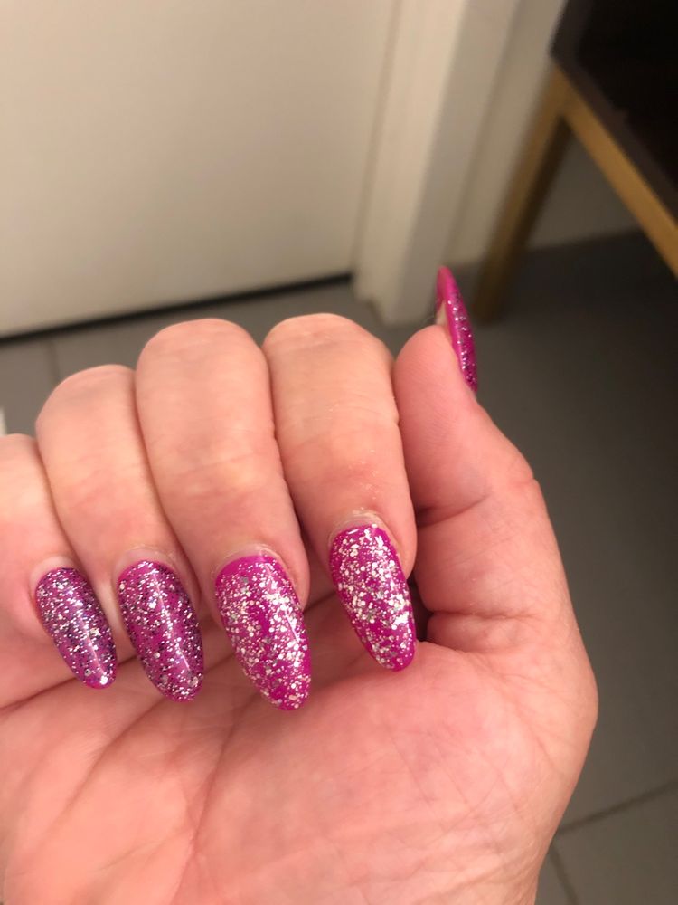 PERFECT NAILS Updated October 2024 18 Photos & 32 Reviews 11929 Manchester Rd, Des Peres