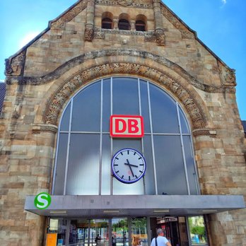 Hauptbahnhof Worms - Train Stations Near Me - Worms, RP