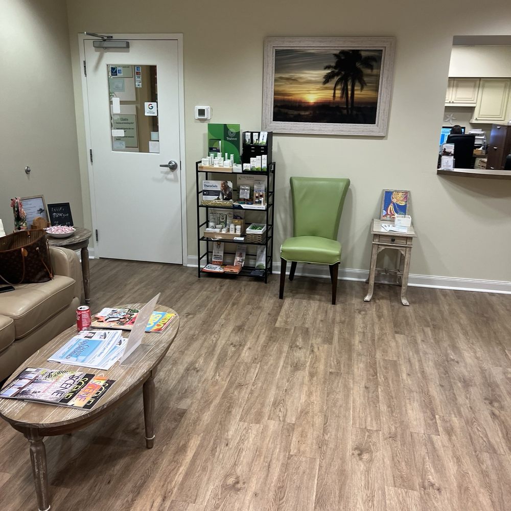 Reichbach Center - The waiting area. - Medical Cannabis Referrals Near Me - Sarasota, Florida Reichbach Center - The waiting area. - Medical Cannabis Referrals Near Me - Sarasota, Florida