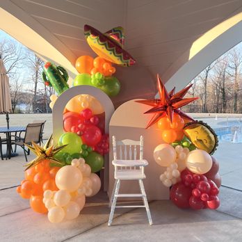Pop Charlotte Balloons - Balloon Services Near Me - Gastonia, North Carolina
