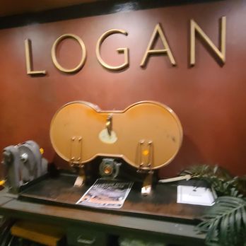 Logan Theatre - Movie Time - Cinema Near Me - Chicago, Illinois