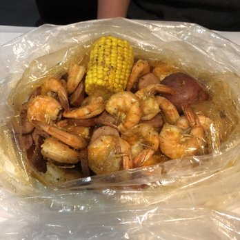 Tasty Crab House - Pound of shrimp and 1/2lb of SAUSAGE(HALF LB) - Seafood Near Me - Poughkeepsie, New York