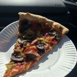 Pepperoni,jalapeño,mushroom pizza Pepperoni,jalapeño,mushroom pizza