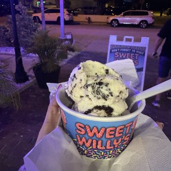 Crabby's On The Pass - Ice cream - Seafood Near Me - Treasure Island, Florida
