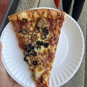 Frankie's Pizza - Pizza slice - Pizza Near Me - Issaquah, Washington Frankie's Pizza - Pizza slice - Pizza Near Me - Issaquah, Washington
