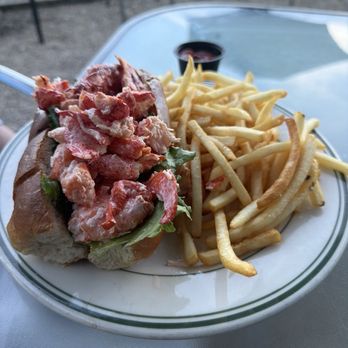 Blue Mingo Grill - Lobster Roll - American Near Me - Cooperstown, New York