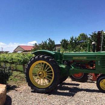 Colterris Winery - Wine Tours Near Me - Palisade, Colorado
