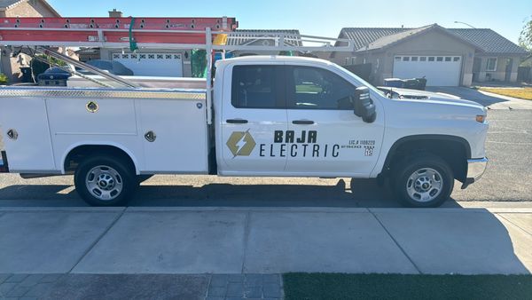 Baja Eelectric Logo
