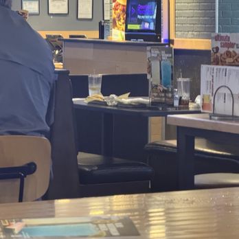 Buffalo Wild Wings - 7 dirty tables with with manager just walking around hands in pocket. Lead by example. - Chicken Wings Near Me - Franklin, Tennessee