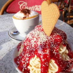 Eiscafe Cortina - Kleines Spaghetti-Eis.......das alles andere als klein ist. ;)