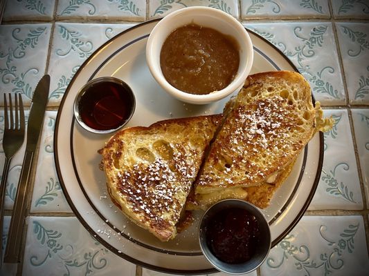 Junior's Cafe by null
