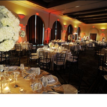 Bloom Box - Tables inside, before guests arrive - Florists Near Me - Newport Beach, California