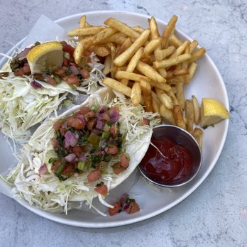 LOCAL Public Eatery Terry Ave - Fish tacos - Bars Near Me - Seattle, Washington