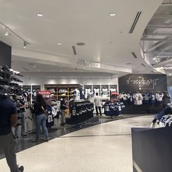 Dallas Cowboys Pro Shop - Store