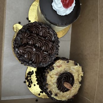 Frida's Cafe & Bakery - Bakeries Near Me - Largo, Florida Frida's Cafe & Bakery - Bakeries Near Me - Largo, Florida