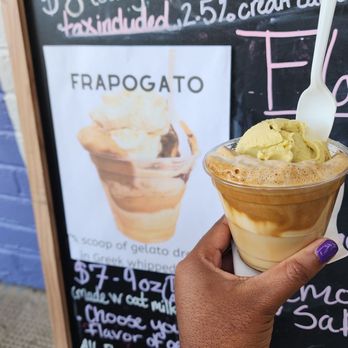 Davvero Gelato - Pistachio frapogato - Gelato Near Me - Richmond, Virginia Davvero Gelato - Pistachio frapogato - Gelato Near Me - Richmond, Virginia