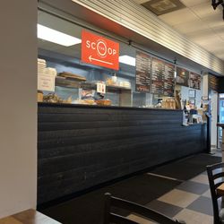 Archies Grill - Service counter