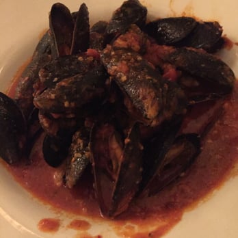 Panza - Mussels in spicy tomato sauce - Italian Near Me - Boston, Massachusetts Panza - Mussels in spicy tomato sauce - Italian Near Me - Boston, Massachusetts