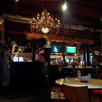 Scaddabush - Great interior - Italian Near Me - Richmond Hill, Ontario Scaddabush - Great interior - Italian Near Me - Richmond Hill, Ontario