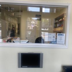Floral Park Smiles - Front desk