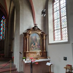 Heilig Kreuz - Seitenaltar