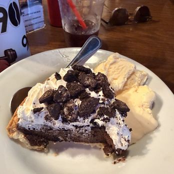 Blue Spruce Saloon & Grill - Chocolate cream pie - American Near Me - Packwood, Washington Blue Spruce Saloon & Grill - Chocolate cream pie - American Near Me - Packwood, Washington