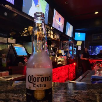 Donna's - Tvs and beer - Sports Bars Near Me - Gardena, California