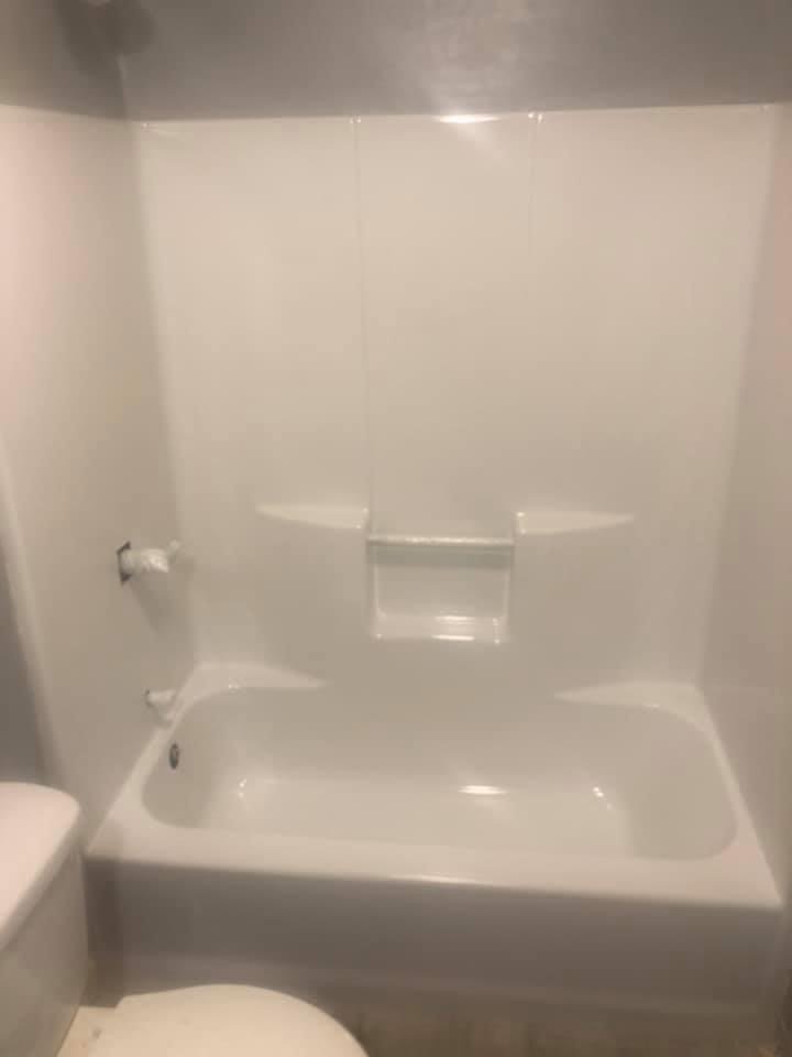 Slide of Tom Young Bathtub Repair & Refinishing