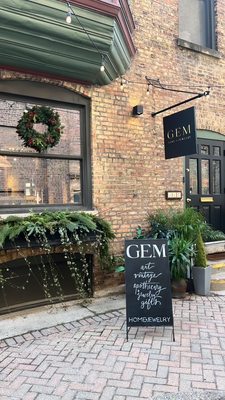 Gem Home + Jewelry by null