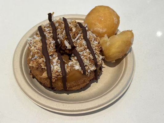 Donut Friend - Highland Park - Dessert, Ice Cream, Coffee & More by null