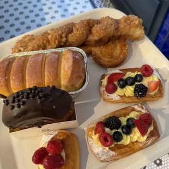 Paris Baguette - Blueberry Cream Cheese Pastry - Bakeries Near Me - Allen, Texas
