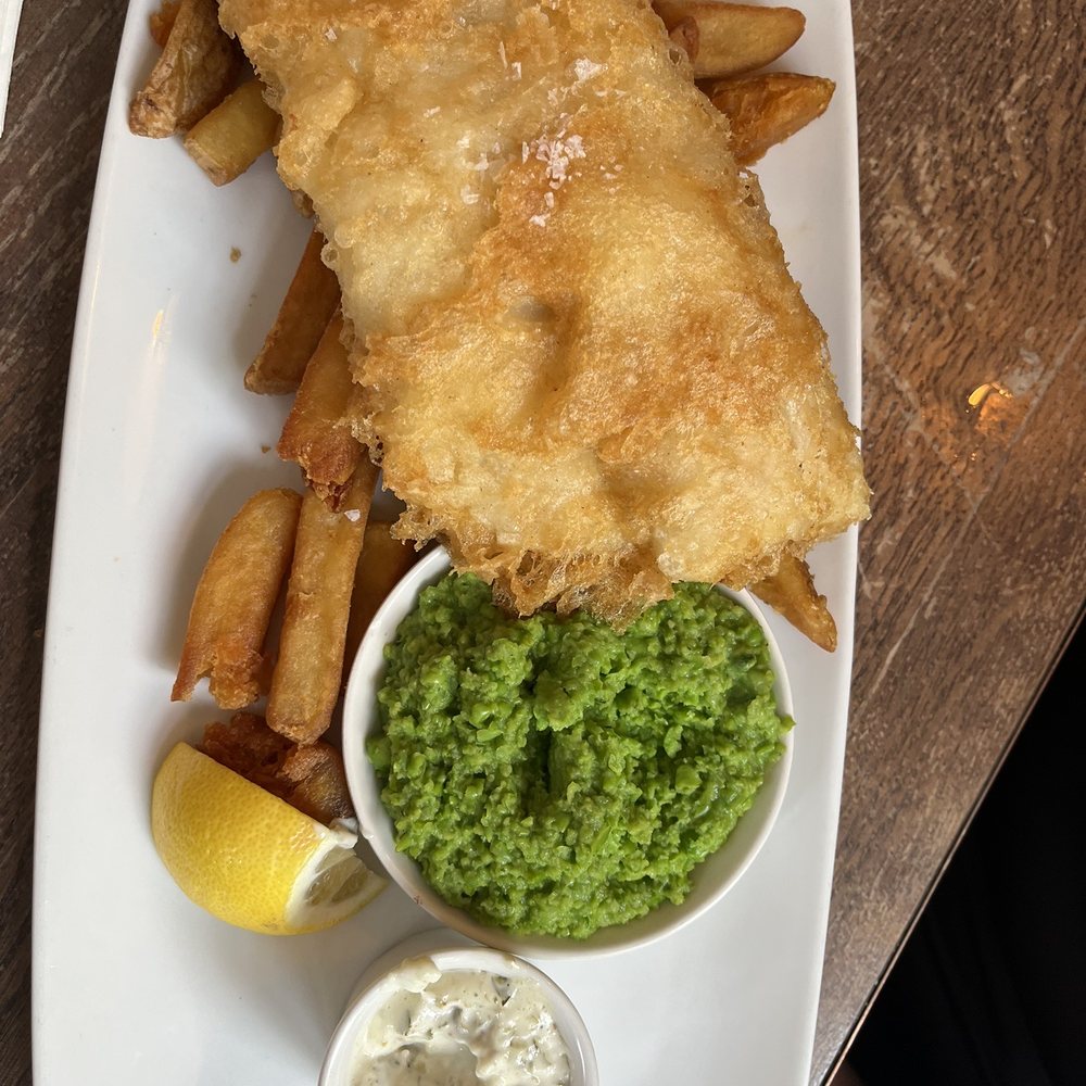 The Chilworth Arms - Fish & chips - Pubs Near Me - Southampton, STH