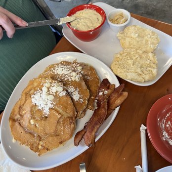 Ruby Sunshine Brook Highland - Bread Pudding Pancakes - Breakfast & Brunch Near Me - Birmingham, Alabama