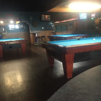 Red Fox Bar & Grill - I feel that this should be a billiards hall instead based on the set up. - American Near Me - Fairbanks, Alaska