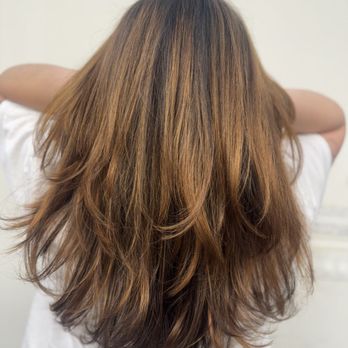 Balayage By Nas - Shaggy layers for wavy hair - Hair Stylists Near Me - Simi Valley, California Balayage By Nas - Shaggy layers for wavy hair - Hair Stylists Near Me - Simi Valley, California